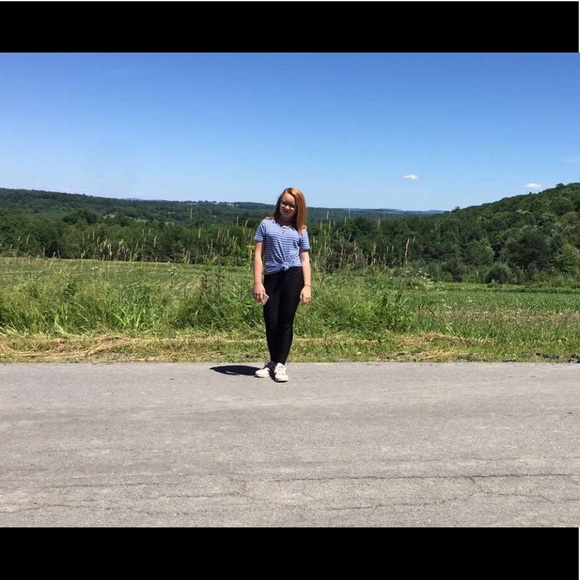Meet your Posher, Joslyn - Picture 1 of 1
